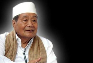 KH. Abdulloh Faqih : Murtad dalam Sikap, Ucapan dan Perbuatan