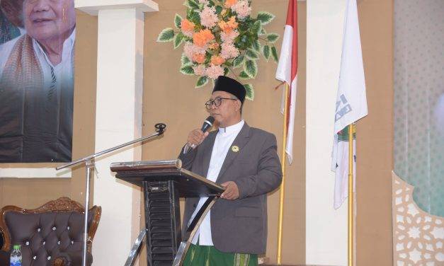 KH. Ahsan Ghozali; Kerja Keras dan Ikhlas Demi Gapai Ridho Masyayikh